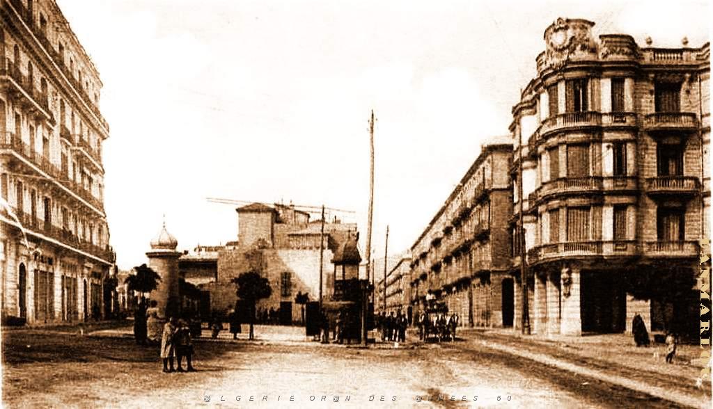 RA g- 002- Place des Victoires.jpg